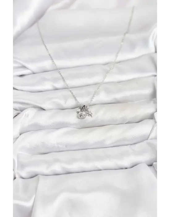 Çelik Gümüş Renk Minimal Charmlı Kadın Kolye