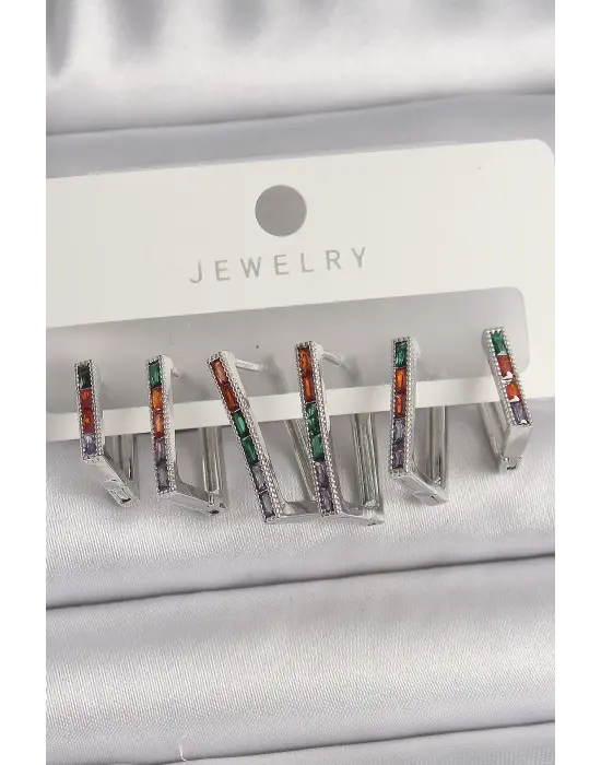 Gümüş Renkli Zirkon Taşlı Kare Model Çelik Küpe Seti