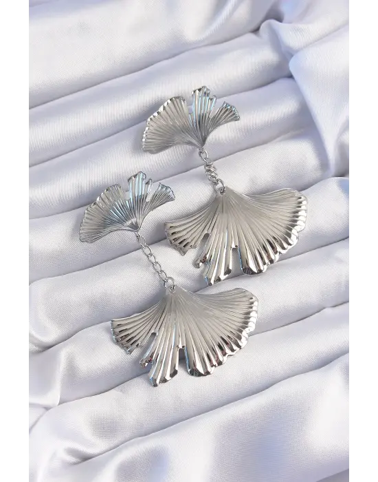  Gümüş Tırtıklı Yaprak Model Sallantılı Küpe