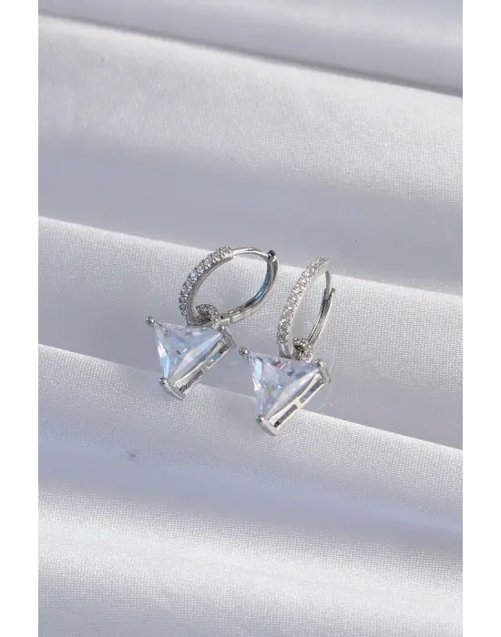  Gümüş Üçgen Zirkon Taşlı Sallantılı Halka Küpe