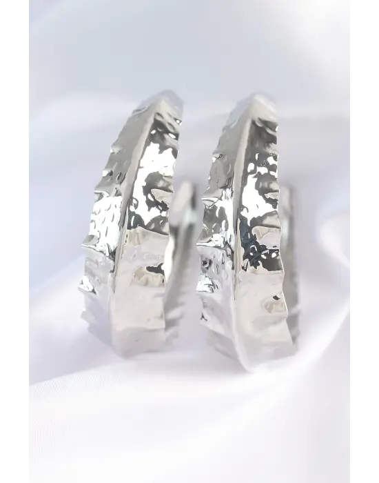  Gümüş Yaprak Desenli Halka Küpe