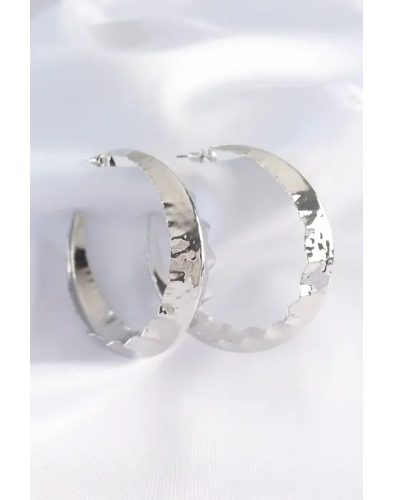  Gümüş Yaprak Desenli Halka Küpe