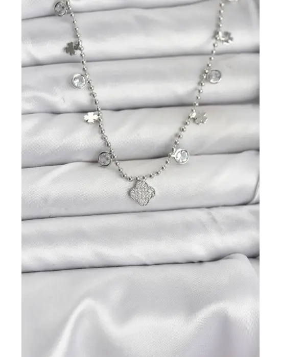 Pirinç Gümüş Renk Yonca Model Kadın Kolye