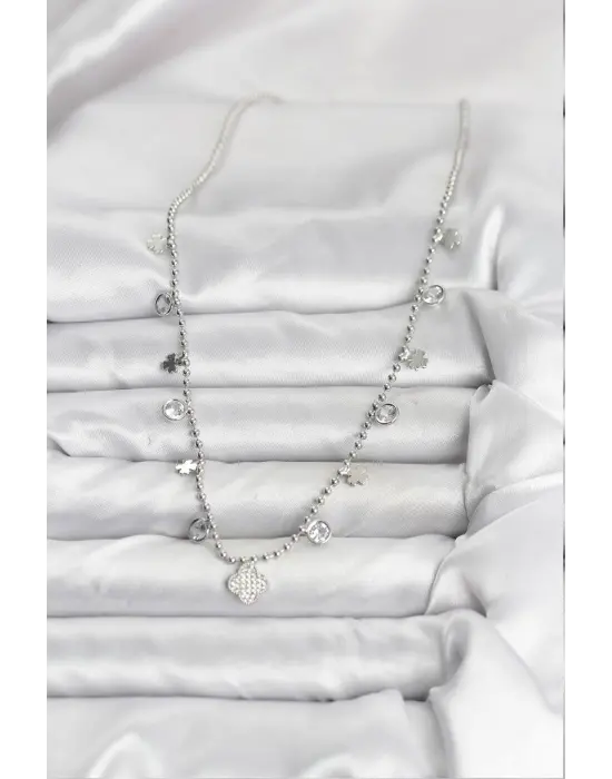 Pirinç Gümüş Renk Yonca Model Kadın Kolye