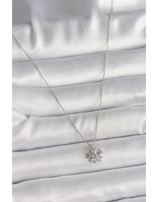 Pirinç Gümüş  Zirkon Taşlı Çiçek Model  Çelik Kolye