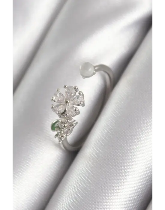  Gümüş Zirkon Taşlı Çiçek Model Çelik Yüzük