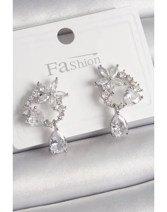 Gümüş Zirkon Taşlı Çiçek Model Sallantı Damla Detay Çelik Küpe