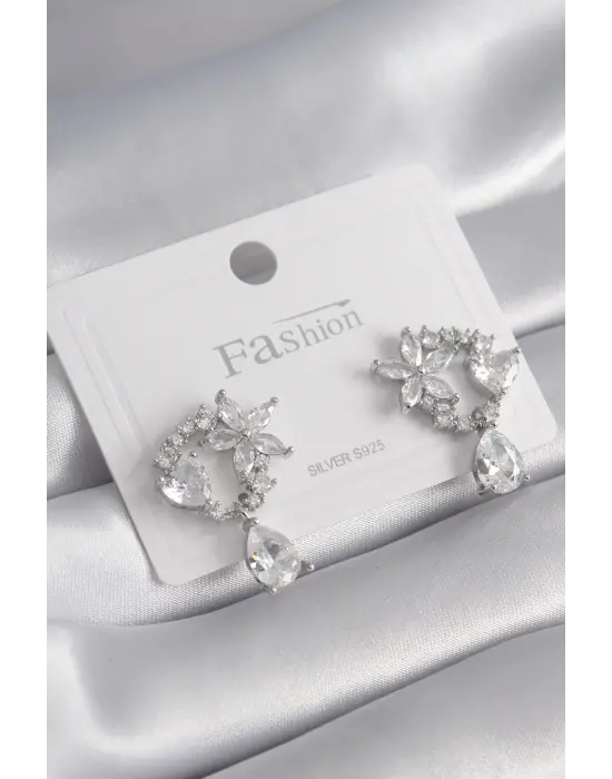  Gümüş Zirkon Taşlı Çiçek Model Sallantı Detay Çelik Küpe