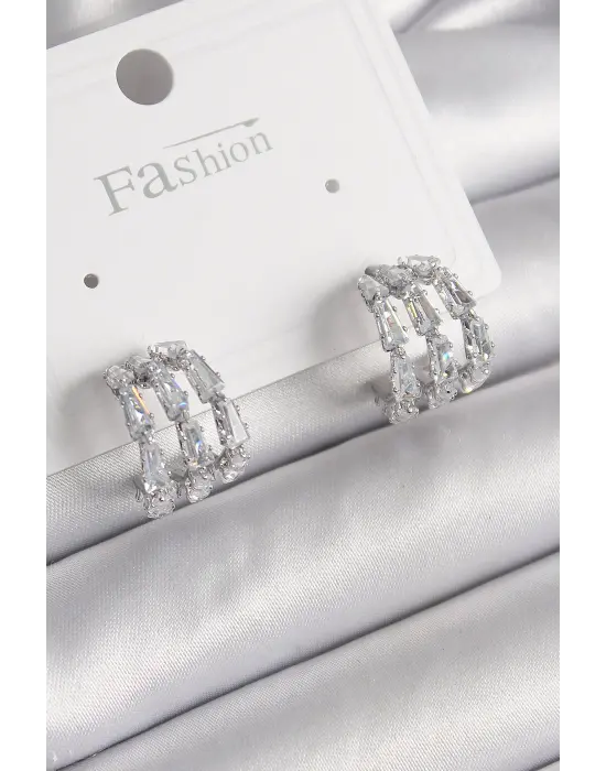  Gümüş Zirkon Taşlı Halka Model Çelik Küpe