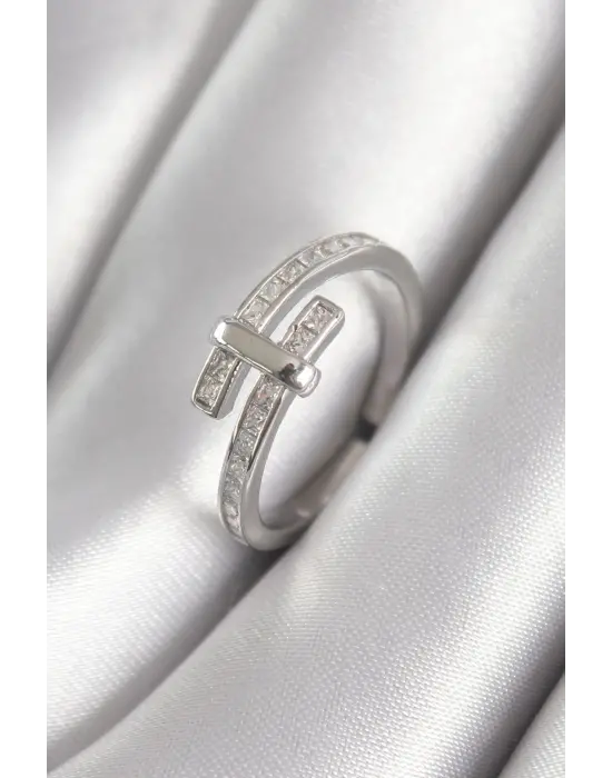  Gümüş Zirkon Taşlı Çelik Yüzük