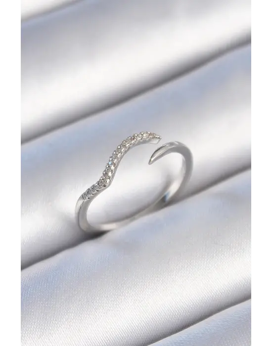  Gümüş Zirkon Taşlı Çelik Yüzük