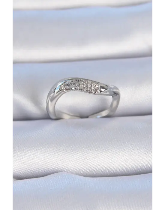  Gümüş Zirkon Taşlı Çelik Yüzük