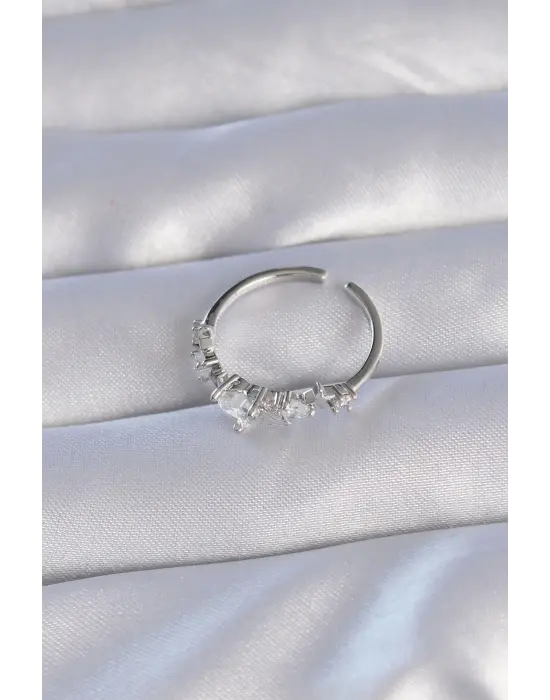  Gümüş Zirkon Taşlı Kalp Model Ayarlanabilir Yüzük