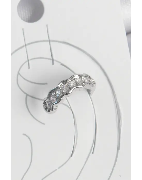 Çelik Gümüş Renk Zirkon Taşlı Kıkırdak Model Kadın Küpe