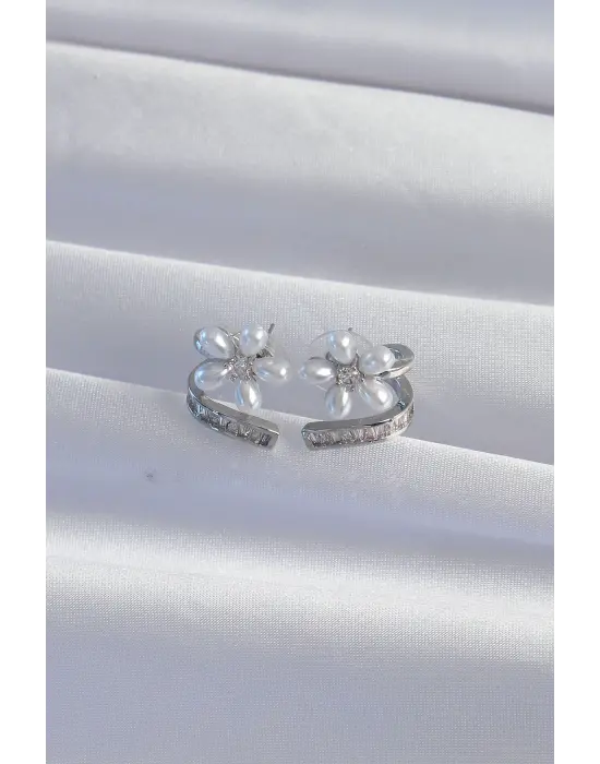  Gümüş Zirkon Taşlı Kıvrımlı İnci Çiçek Küpe