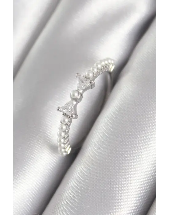  Gümüş Zirkon Taşlı Kurdele Model İnci Detay Çelik Yüzük