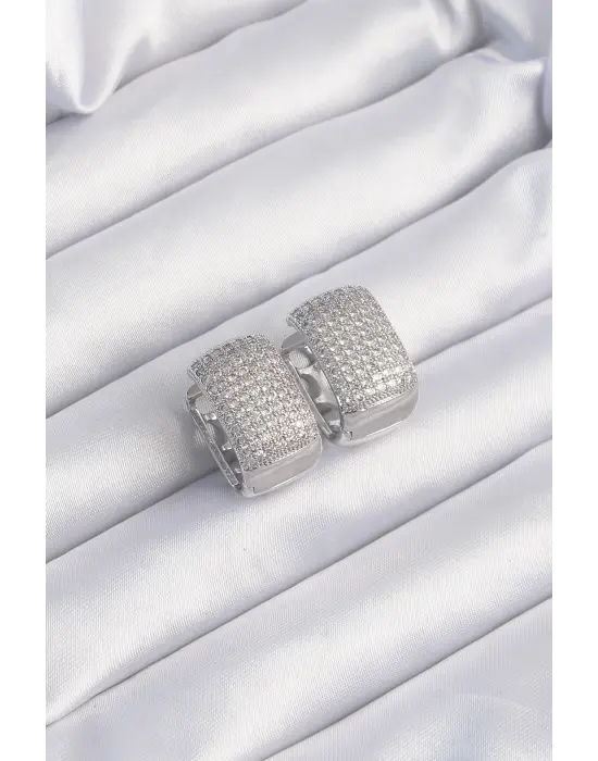  Gümüş Zirkon Taşlı Minimal Halka Küpe