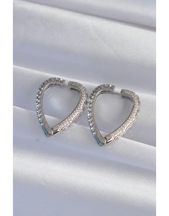  Gümüş Zirkon Taşlı Motifli Kalp Küpe