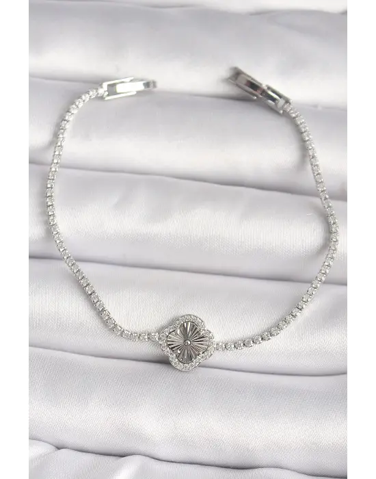 Pirinç Gümüş Renk Zirkon Taşlı Su Yolu Yonca Model Kadın Bileklik