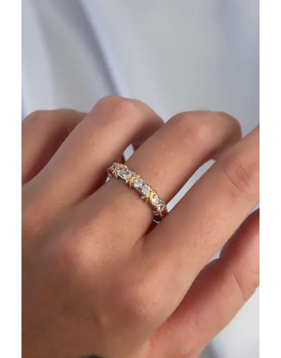  Gümüş Zirkon Taşlı XOXO Model Ayarlamalı Yüzük