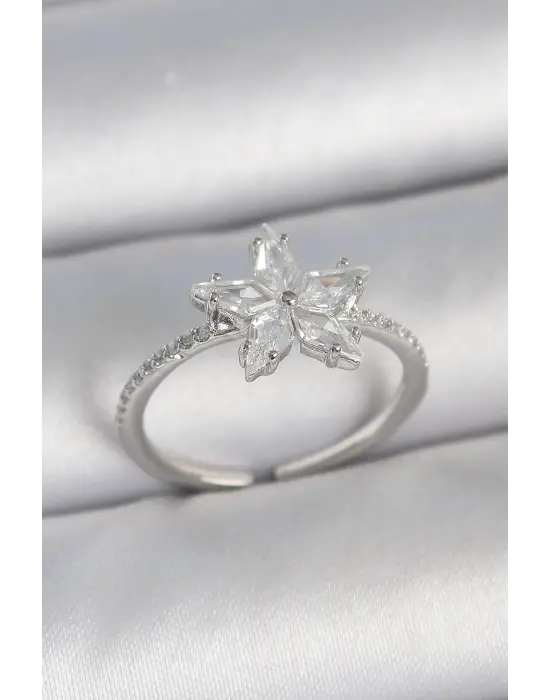 Pirinç Gümüş Renk Zirkon Taşlı Yıldız Model Ayarlanabilir Kadın Yüzük