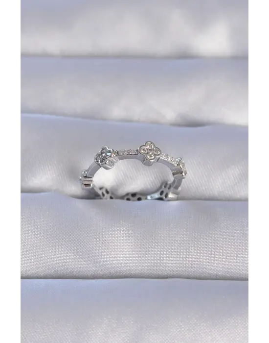  Gümüş Zirkon Taşlı Yonca Model Ayarlanabilir Yüzük