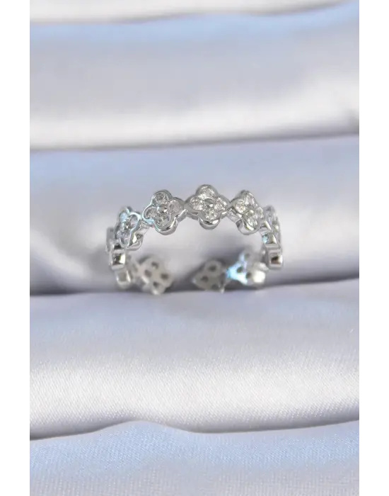  Gümüş Zirkon Taşlı Yonca Model Çelik Yüzük