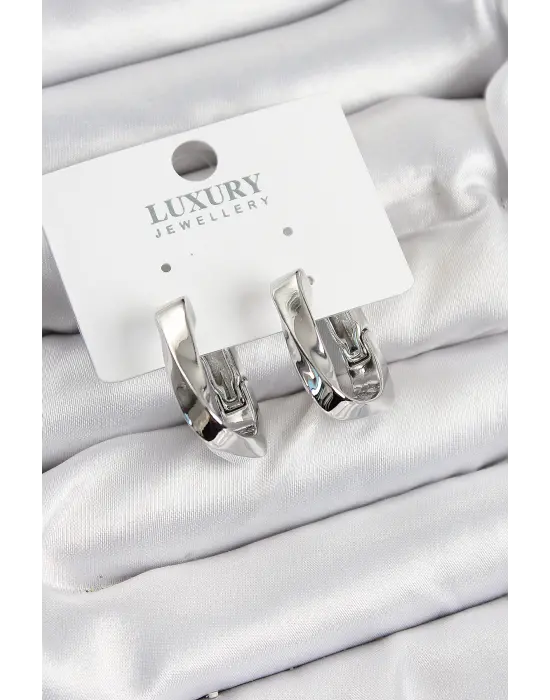 Pirinç Kıvrımlı Dikdörtgen Model Gümüş Renk Kadın Küpe