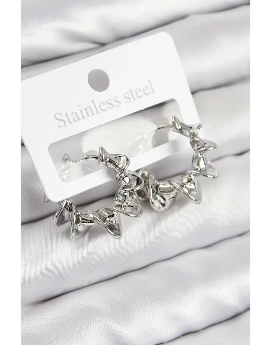 Pirinç Kıvrımlı Halka Model Gümüş Renk Kadın Küpe