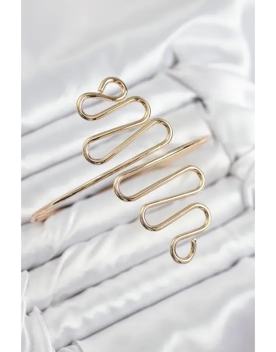 Pirinç Kıvrımlı Model Gold Renk Kadın Pazu Bileklik