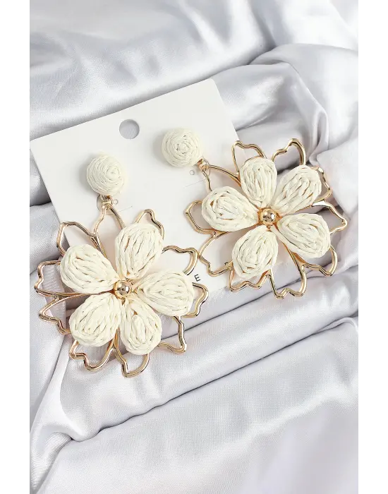 Pirinç Krem Çiçek Model Gold Renk Kadın Hasır Küpe