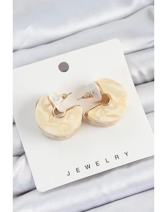 Pirinç Mermer Desenli Vintage Yarım Halka Model Gold Renk Kadın Küpe