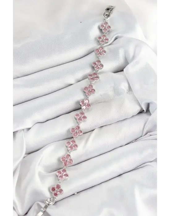 Pirinç Pembe Zirkon Taşlı Yonca Model Gümüş Renk VIP Seri Kadın Bileklik