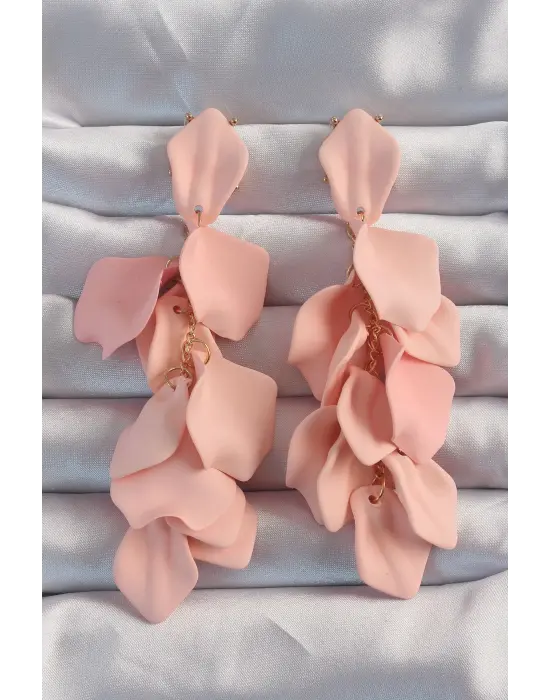  Pudra Renk Sallantılı Yaprak Model Küpe