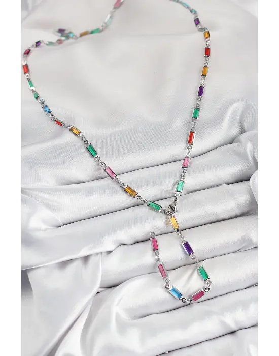 Pirinç Renkli Zirkon Taşlı Dikdörtgen Model Gümüş Renk Kadın Y Kolye