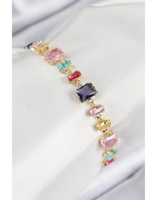 Pirinç Renkli Zirkon Taşlı Sıralı Dikdörtgen Model Gold Renk Kadın Bileklik