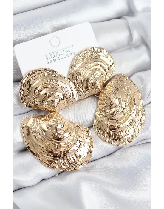 Pirinç Sallantılı Deniz Kabuğu Model Gold Renk Kadın Küpe