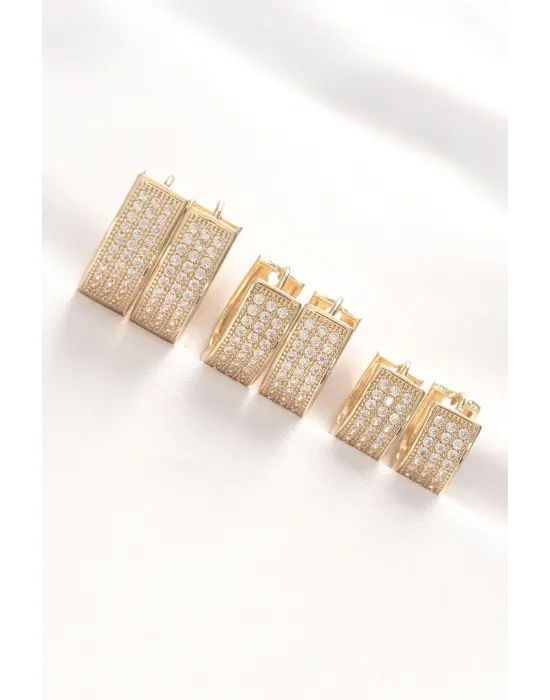  Taşlı Altın Oval Çoklu Küpe