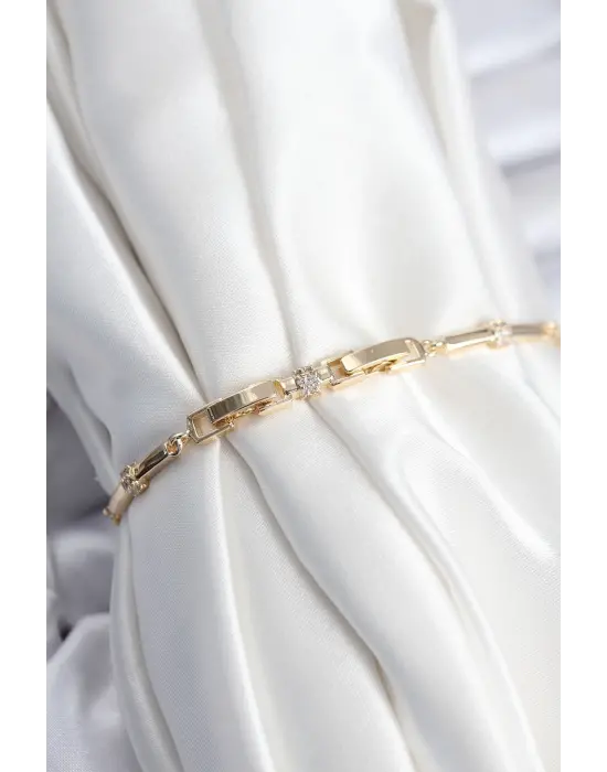 Pirinç VIP Seri Gold Renk Parçalı Model Zirkon Taşlı Kadın Bileklik