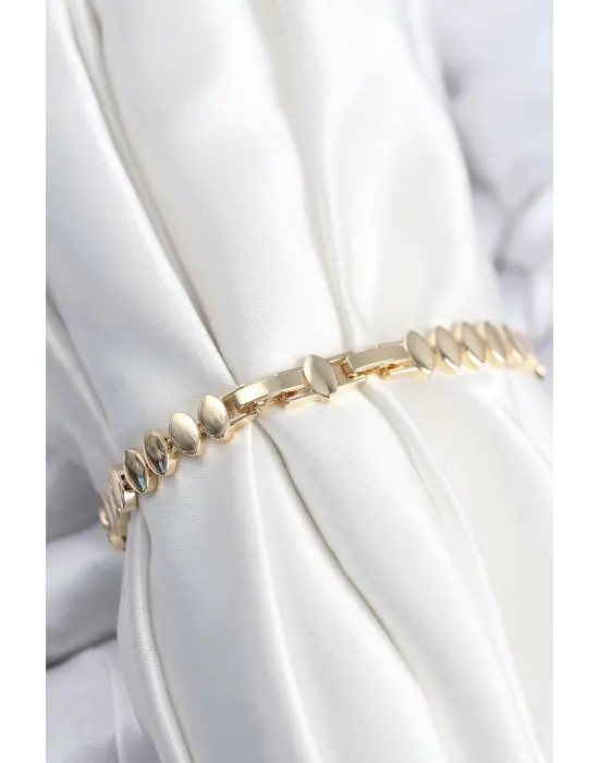 Pirinç VIP Seri Gold Renk Sıralı Arpa Model Kadın Bileklik