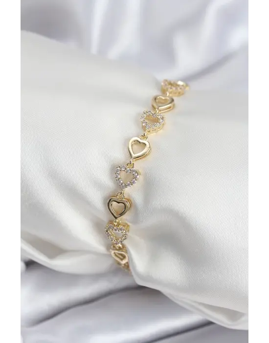 Pirinç VIP Seri Gold Renk Sıralı Kalp Model Kadın Bileklik
