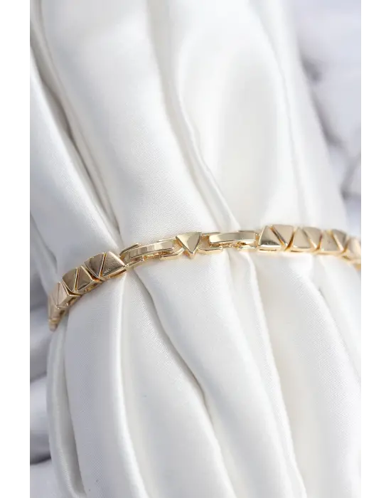 Pirinç VIP Seri Gold Renk Sıralı Üçgen Model Kadın Bileklik