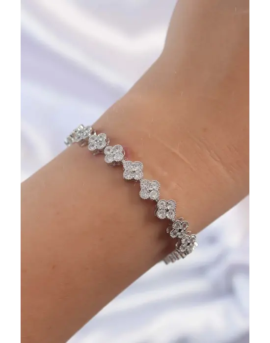 Pirinç Vip Seri Gümüş Renk Zirkon Taşlı Çiçek Model Bileklik