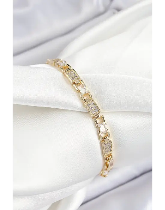 Pirinç Zincir Model Zirkon Taşlı Gold Renk VİP Seri Kadın Bileklik
