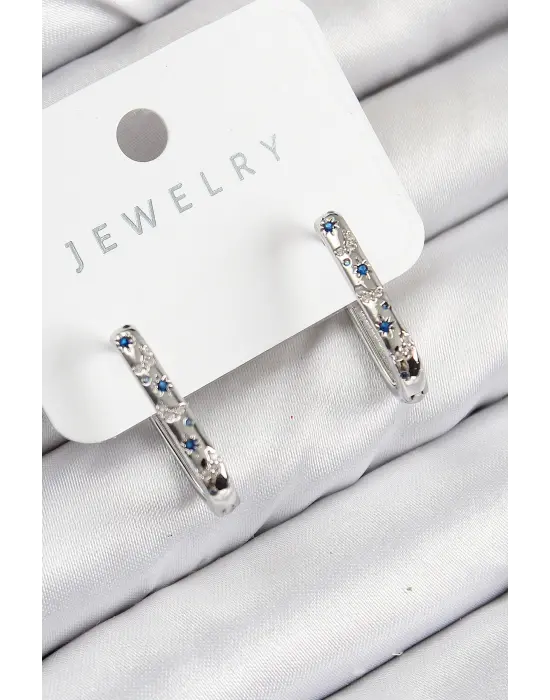 Pirinç Zirkon Taşlı Çiçek Desenli Model Gümüş Renk Kadın Küpe