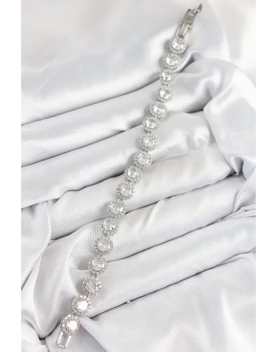 Pirinç Zirkon Taşlı Daire Baget Model Gümüş Renk VIP Seri Kadın Bileklik