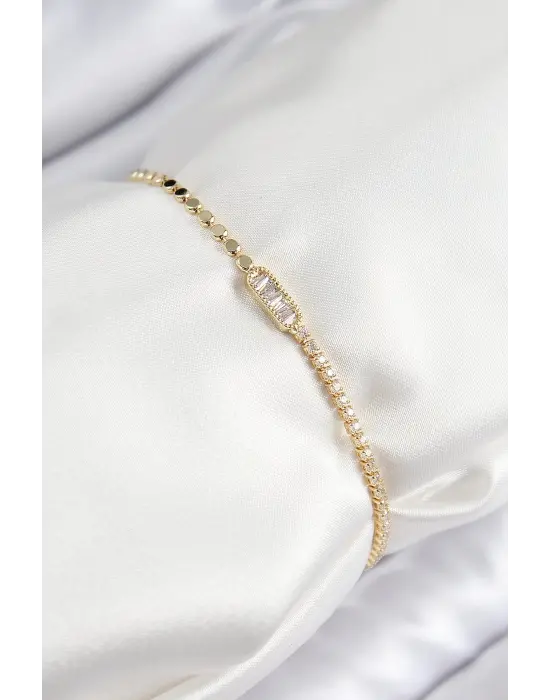 Pirinç Zirkon Taşlı Dikdörtgen Model Ezme Zincir Gold Renk Kadın Bileklik