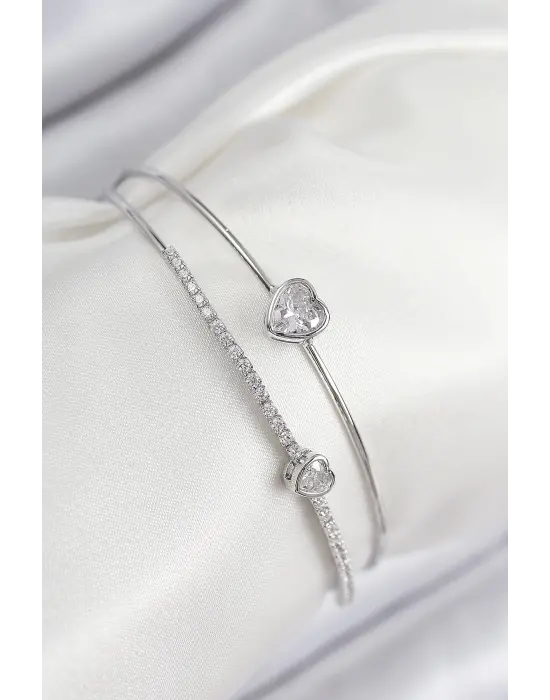 Pirinç Zirkon Taşlı Kalp Model Gümüş Renk Kadın Bileklik