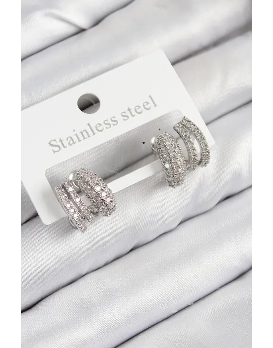 Pirinç Zirkon Taşlı Kıvrımlı Model Gümüş Renk Kadın Küpe