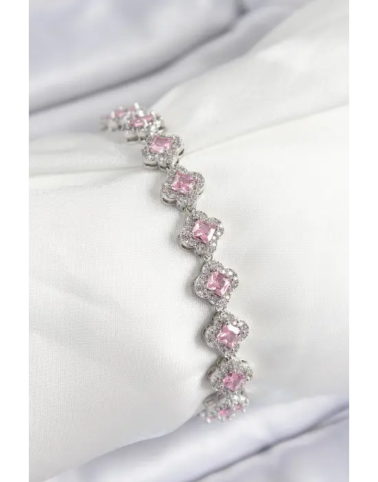Pirinç Zirkon Taşlı Pembe Yonca Baget Model Gümüş Renk VIP Seri Kadın Bileklik
